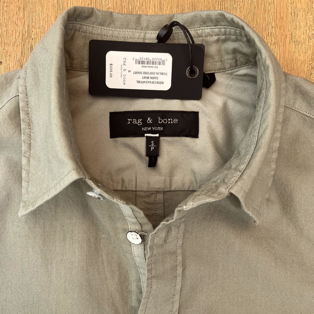 Rag & Bone NWT Men’s Shirt Size S (fits like (S/M).